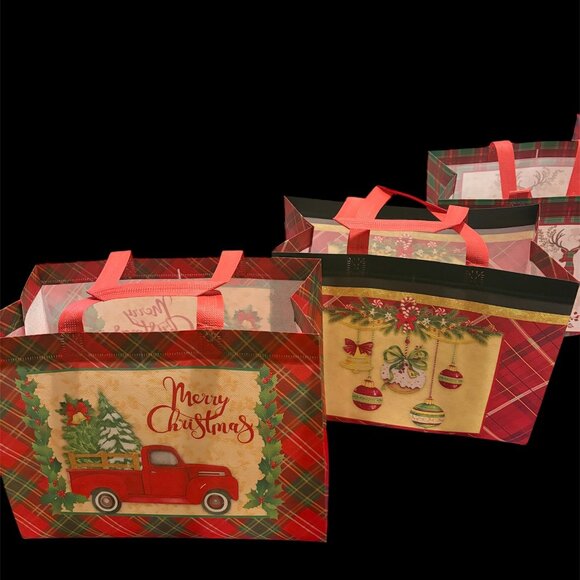 CHRISTMAS GIFT BAGS SET OF 4 - Picture 3 of 3